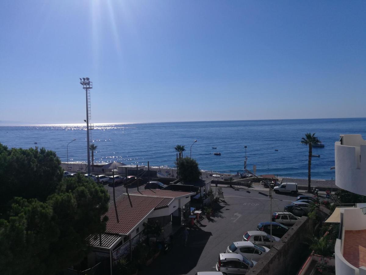 B&B Il Mare Degli Dei Letojanni Dış mekan fotoğraf